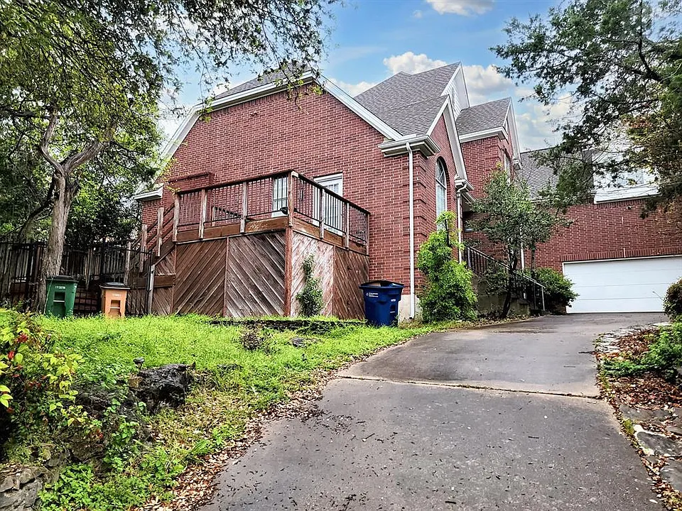 10526 Grand Oak Cir