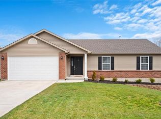 2 Mouser Dr, Saint Charles, MO 63304