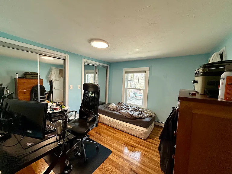 18 Pine St #1 — Photo 19