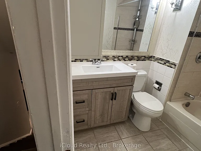 30 Salisbury Cir — Photo 16