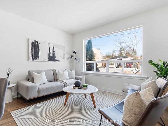 4th image of 22 Chappel Hill Rd