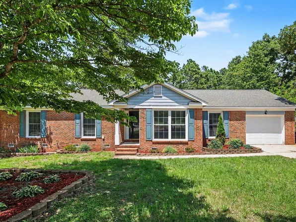 5236 Flat Rock Dr, Fayetteville, NC 28311