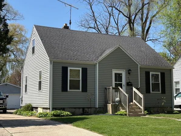 (undisclosed Address), Mundelein, IL 60060