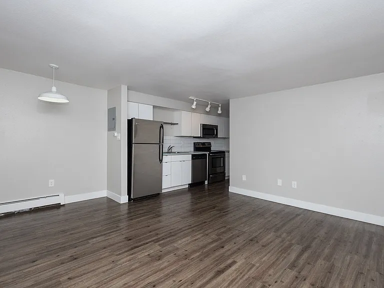 2441 S. York St. — Photo 62