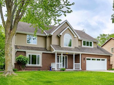 4630 Stonebridge Rd, West Des Moines, IA, 50265