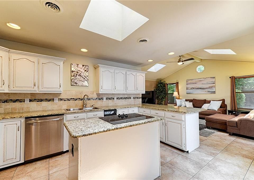 1st image of 10009 Newcombe Dr