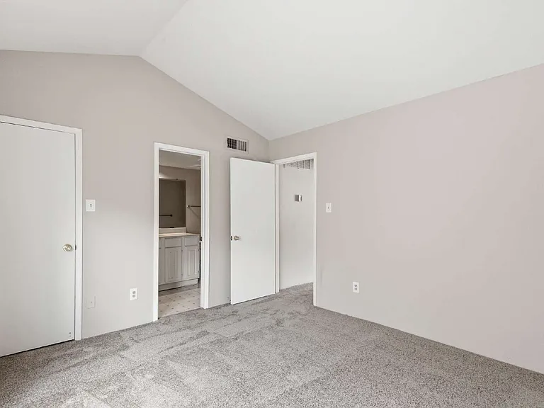 2120 Wilcrest Dr #108 — Photo 15