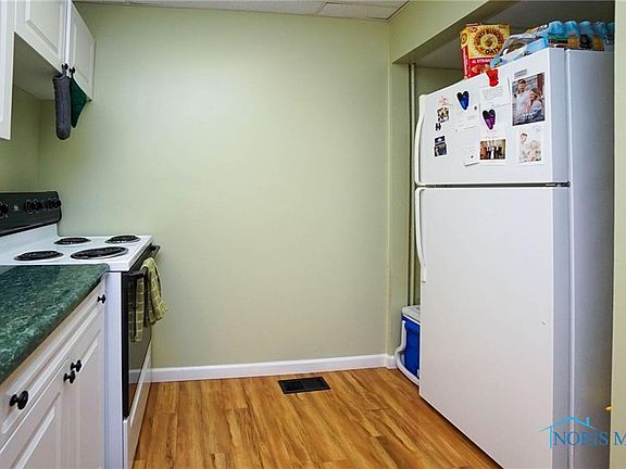 5th image of 111 W College Ave