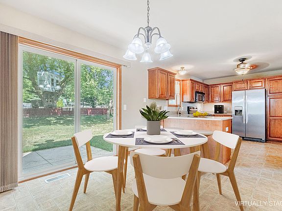 5th image of 4758 Bellingrath St