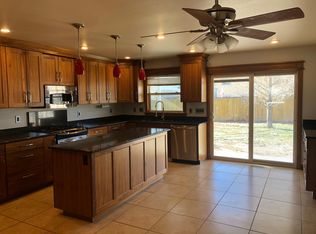 6830 Manhattan Ln, Cheyenne, WY 82009