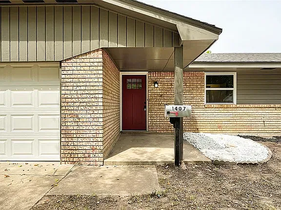 3 bed, 1026 sqft, $1,525 — Photo 3