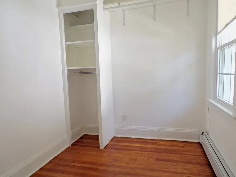 4th bonus small room