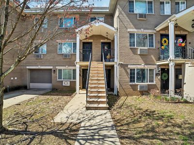 3703 Pratt Avenue #1B, Bronx, NY, 10466