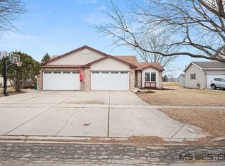 678 S Elizabeth St, Maple Park, IL