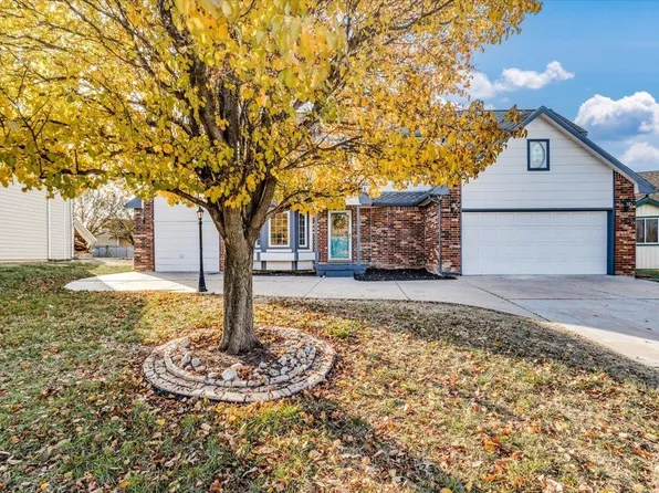 2074 S Cypress Ct, Wichita, KS 67207