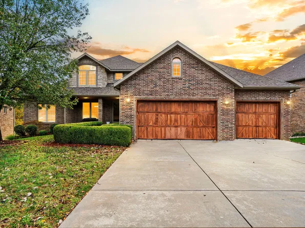 1222 W Stone Meadow Way, Springfield, MO 65810