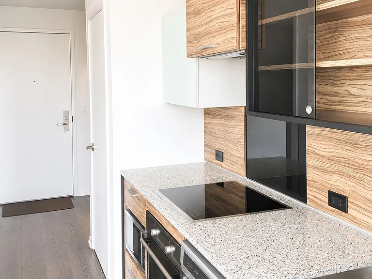 75 Saint Nicholas St #1703 — Photo 4