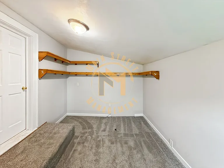 512 School Ave — Photo 10