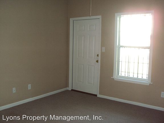 2nd image of 1720 Northside Dr APT D