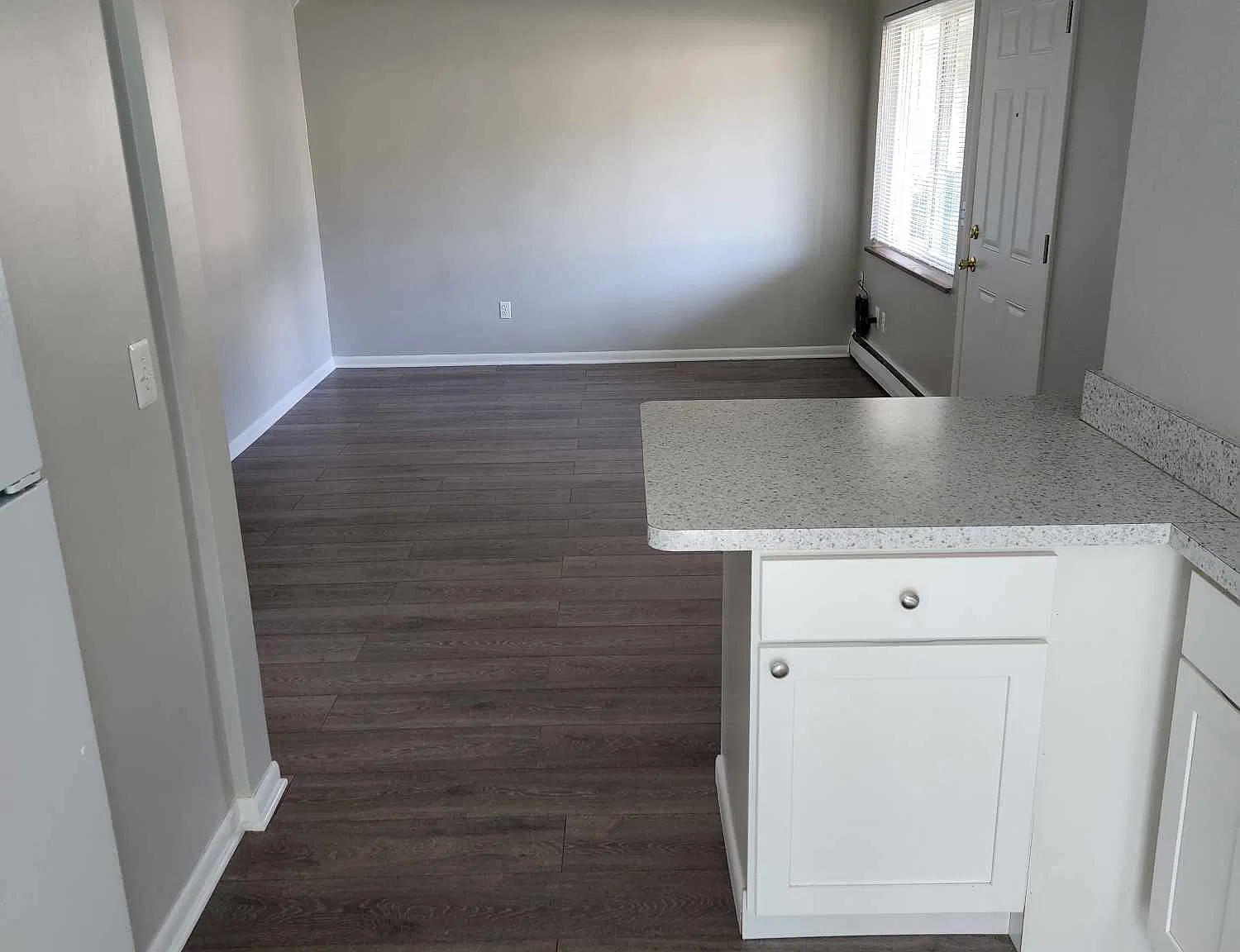2 bed, 700 sqft, $1,595 — Photo 1