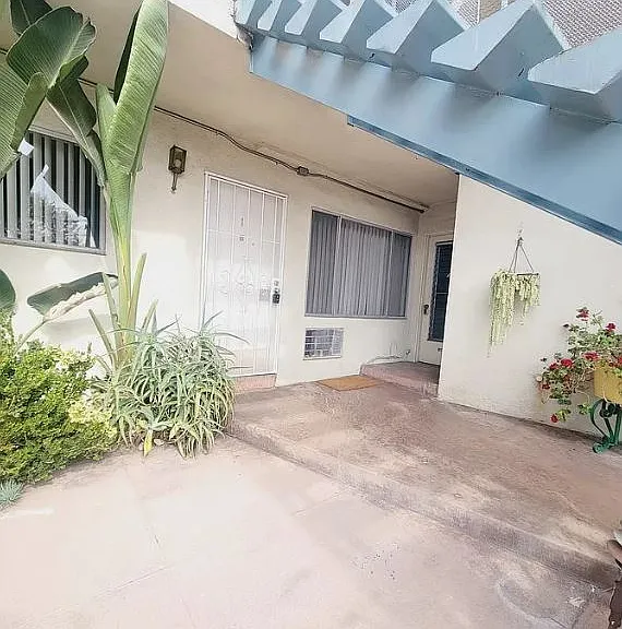 1365 Orange Grove Ave #8 — Photo 6