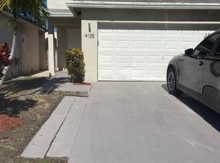 4135 Eastridge Cir, Pompano Beach, FL 33064