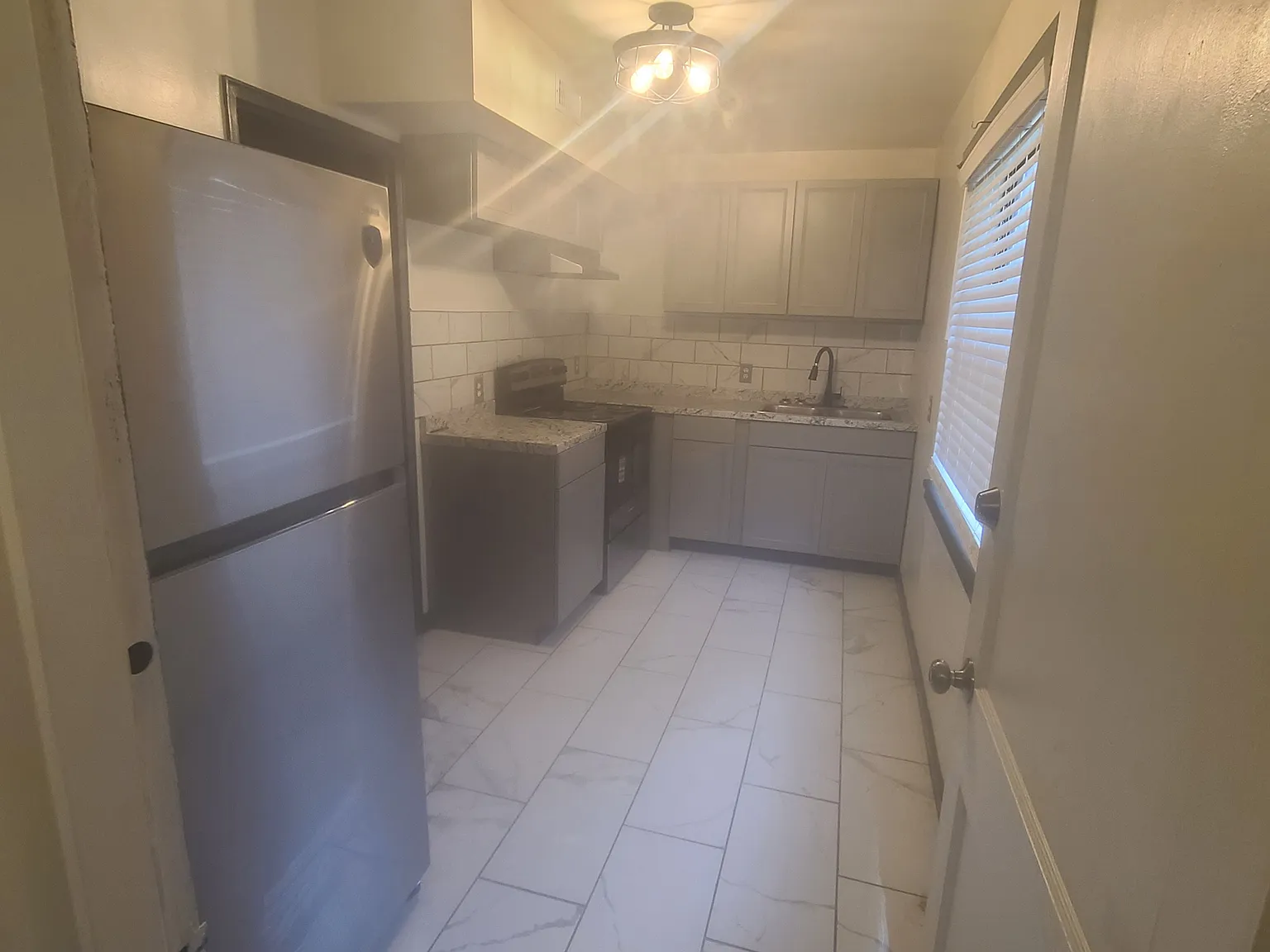 615 Biltmore Ave — Photo 2