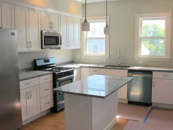15 Quincy St APT 3, Somerville, MA 02143