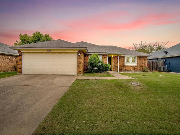 7928 Berry Brook Dr, Watauga, TX 76148
