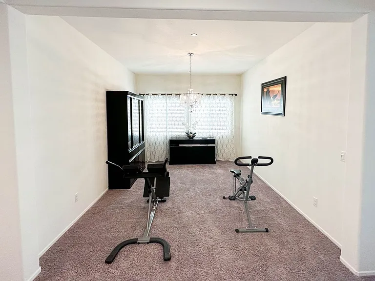 26318 Desert Rose Ln — Photo 33