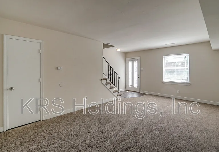 2792 Goolsby Ave N — Photo 4