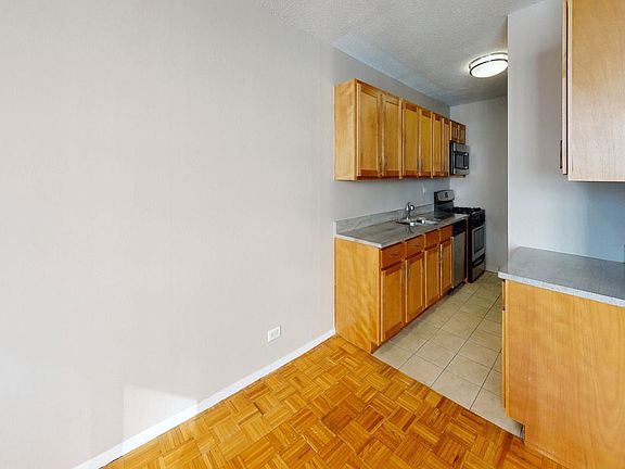 2nd image of 80 N Moore St #805G