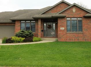 217 Winslow Dr, Manchester, IA 52057