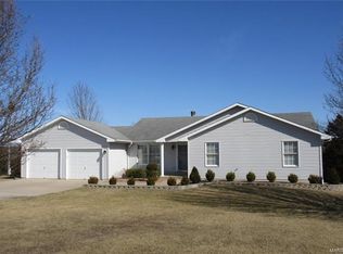 11316 Dove Ridge Rd, Hannibal, MO 63401
