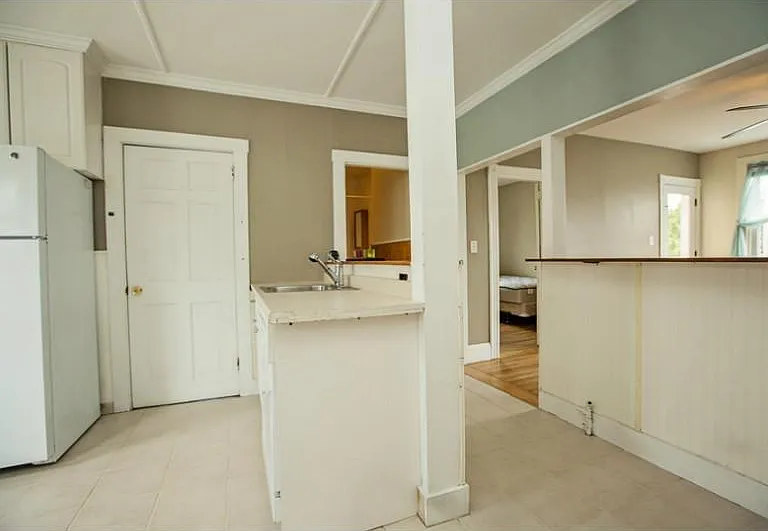 15 Webster St #2 — Photo 3