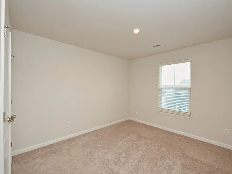 633 Exmoor Dr — Photo 19