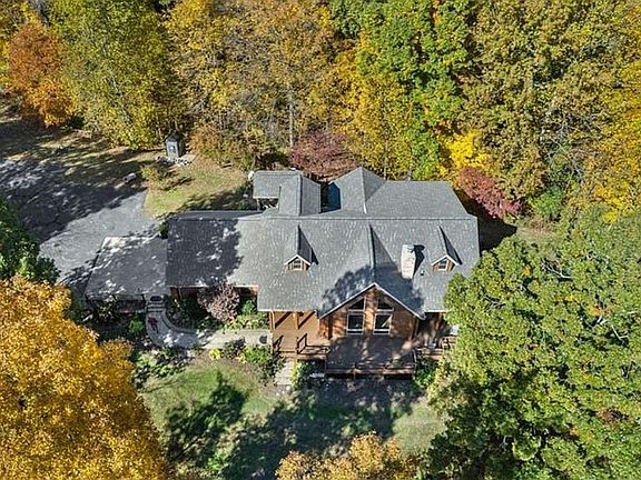 3rd image of 53 Bonanza Ln