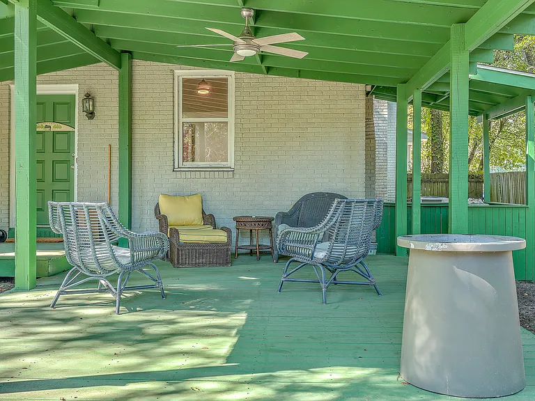 1136 Marquis Rd — Photo 26