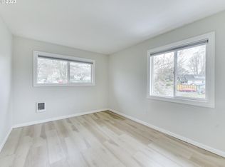 7041 N Burlington Ave #2, Portland, OR