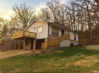 5917 Ozark Dr, High Ridge, MO 63049