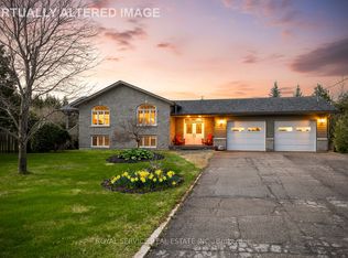 821 Kimberly Dr, Selwyn, ON K0L 1T0