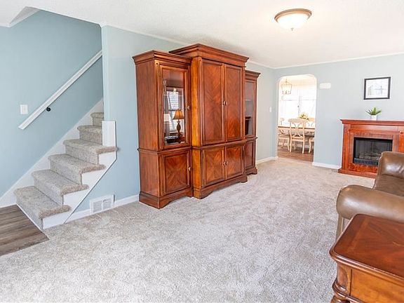 2nd image of 112 Zimmerman Blvd