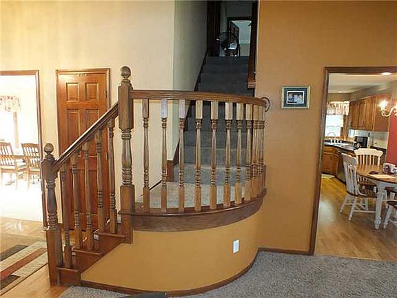 3rd image of 26611 Cedarwood Ln
