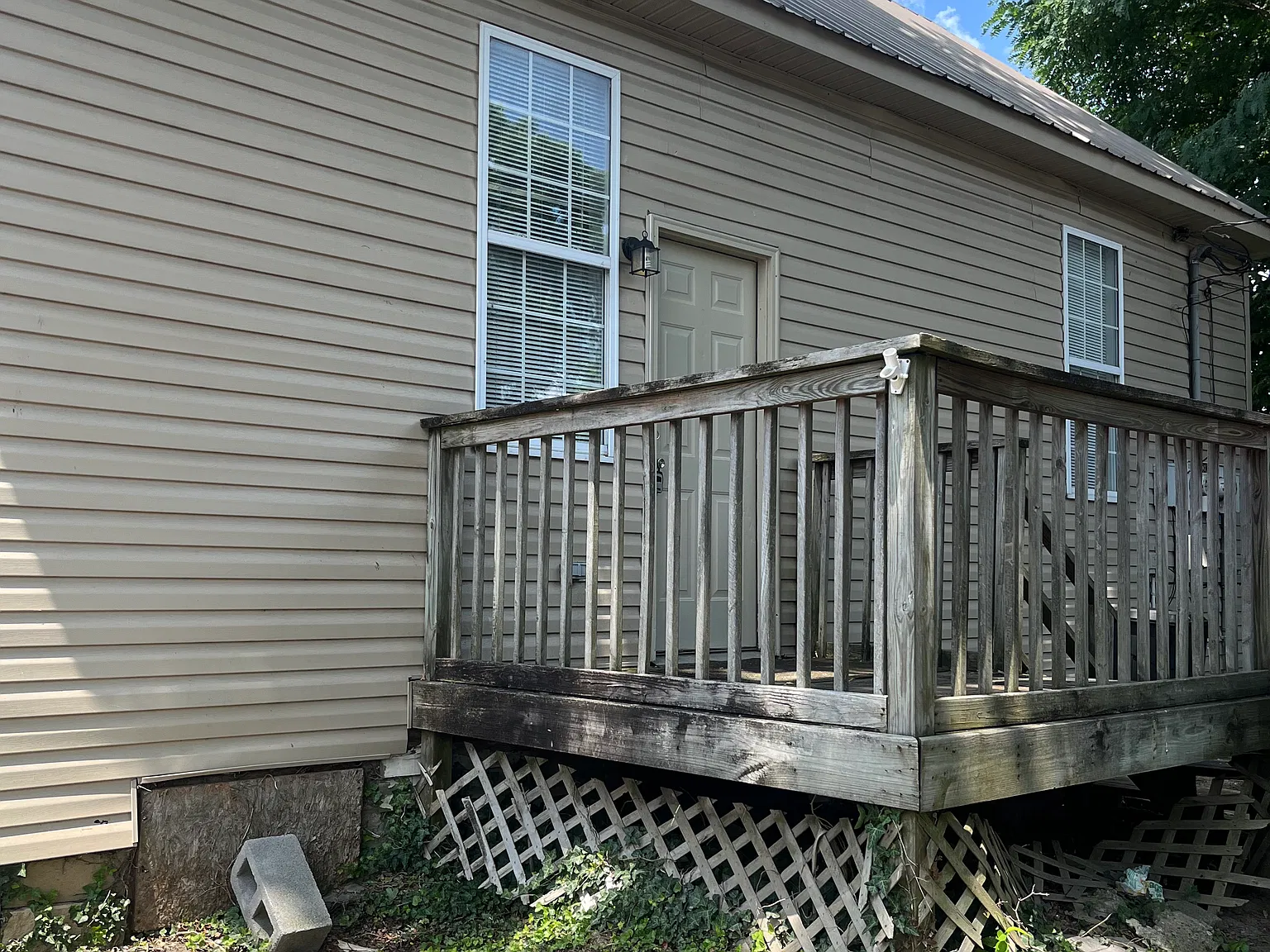 2507 Old Greenbrier Pike — Photo 1