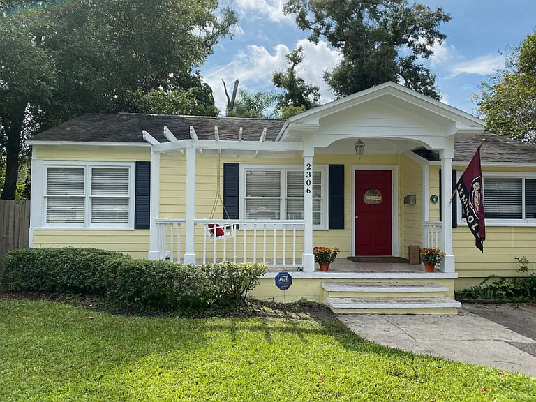 2306 Vivada St — Photo 1