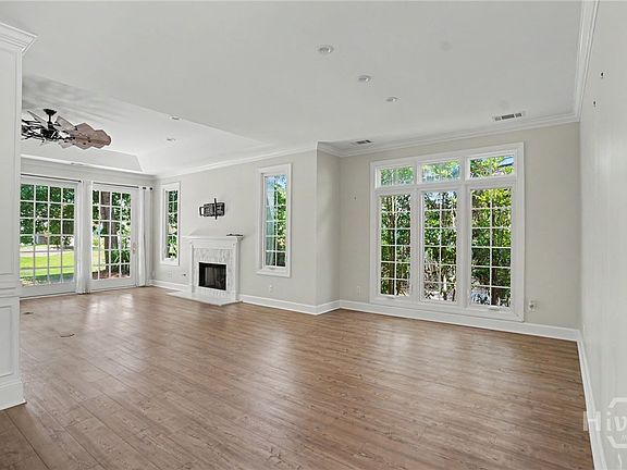 4th image of 5 Willow Oak Circle