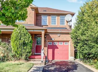 35 Pitchpine Dr, Toronto, ON M1X 1Y1
