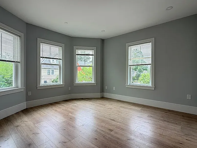 11 Holton St #1 — Photo 3