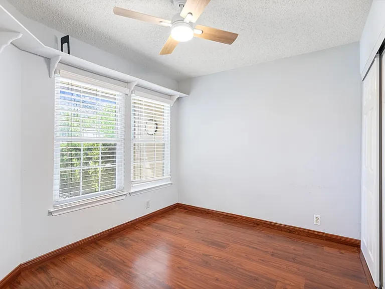 9929 Village Briar — Photo 16
