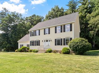 3 Perham Cir, Westford, MA 01886
